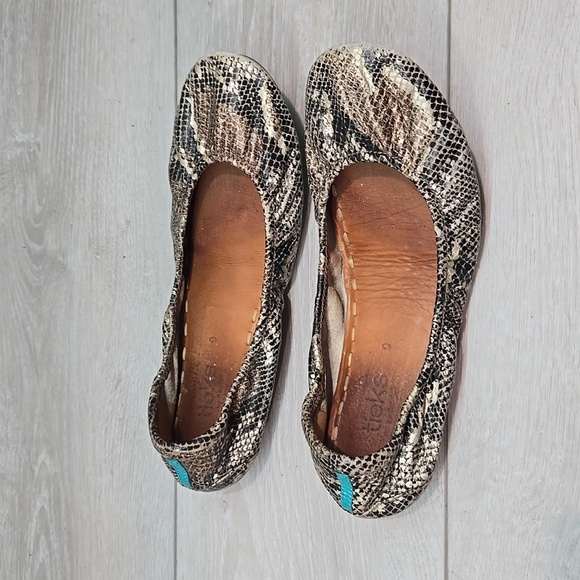 Tieks By Gavriell Snakeskin Ballet Flats Slide Leather Shoes Sz 9 - Picture 2 of 11